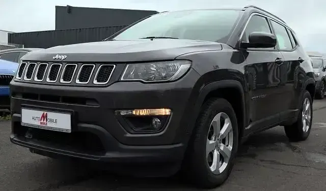 Gebraucht Jeep Compass Longitude 140 PS (102 kW) 2018 Grau SUV