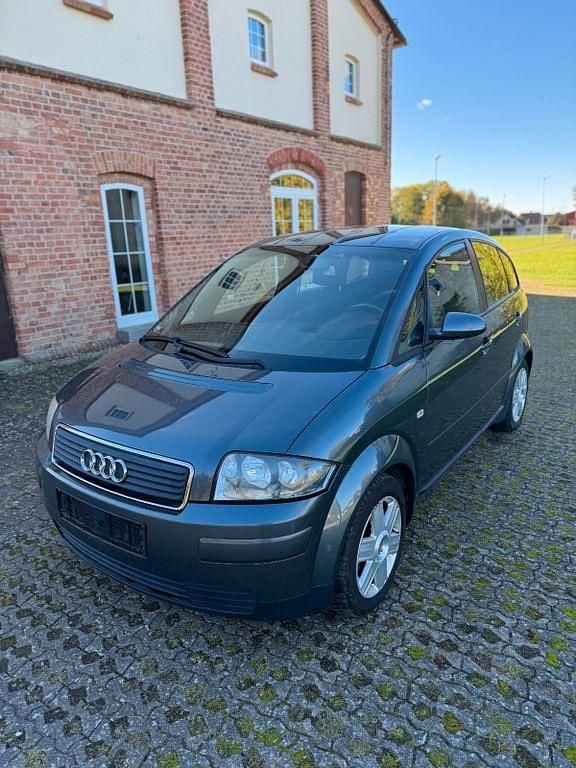 Grau Gebraucht 2005 Audi A2 S-Line Kleinwagen | 4.450 € (Fairer Preis) - Bild 1/4
