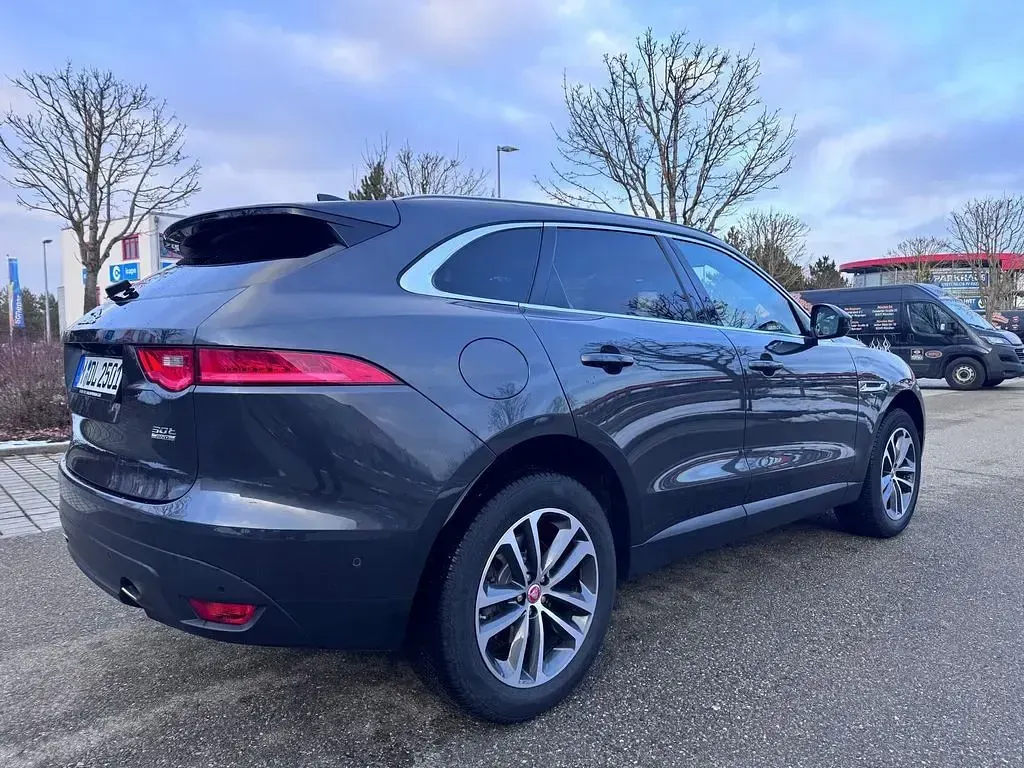 Gebraucht Jaguar F-Pace 300 PS (220 kW) 2019 Grau SUV