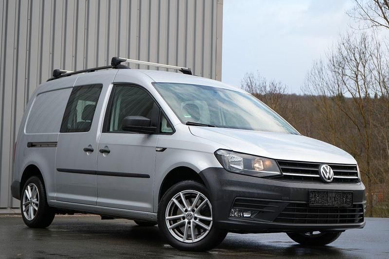 Gebraucht VW Caddy Maxi 150 PS (110 kW) 2020 Silber Van / Kleinbus