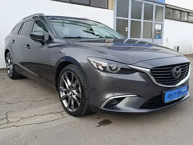 Gebraucht Mazda 6 Nakama Intense 175 PS (128 kW) 2017 Matrixgrau metallic Kombi