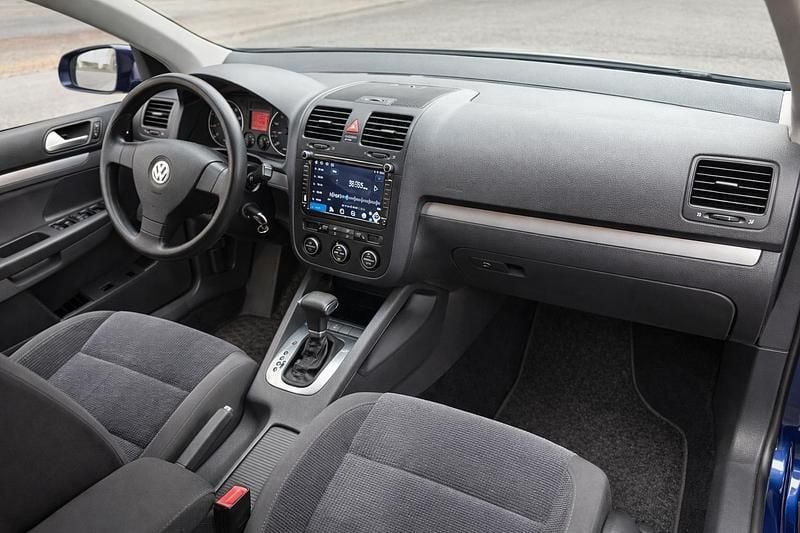Gebraucht VW Jetta 116 PS (85 kW) 2007 Blau Limousine
