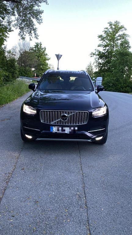 Gebraucht 2016 Volvo XC90 Inscription SUV | 26.500 € (Etwas zu teuer) - Bild 1/4
