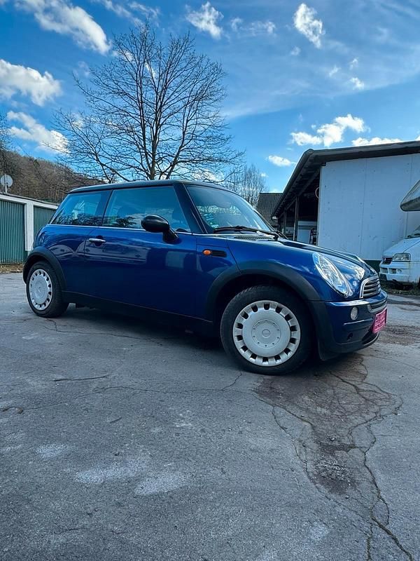 Gebraucht Mini ONE 90 PS (66 kW) 2002 Blau Kleinwagen