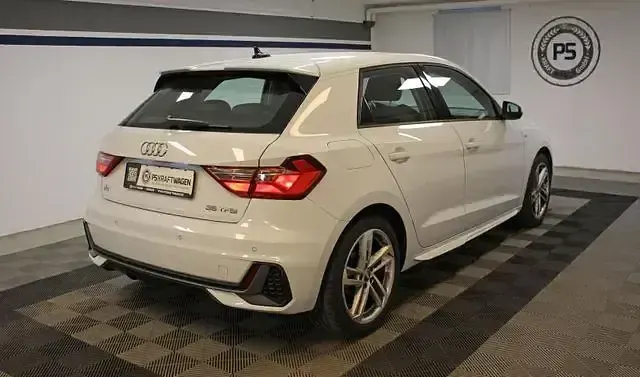 Używany Audi A1 S-Line 150 KM (110 kW) 2020 Biały SUV
