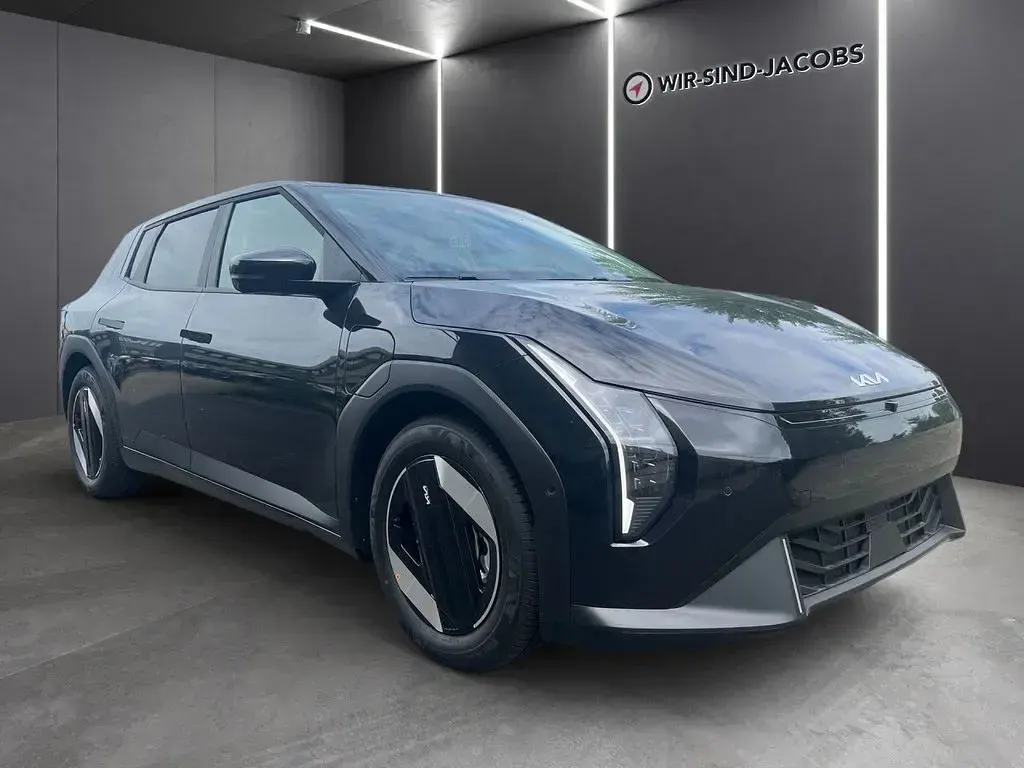 Neu Kia EV4 Earth 150 kW (204 PS) 2026 Schwarz Limousine