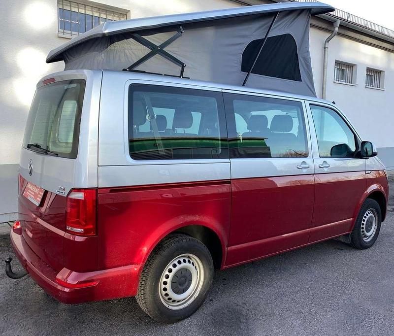 Gebraucht VW California California 150 PS (110 kW) 2018 Silber rot bicolor folierung Van