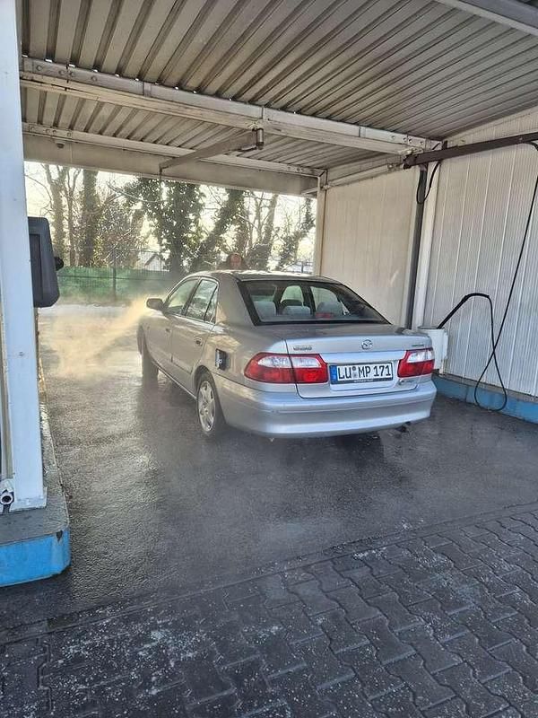 Gebraucht Mazda 626 116 PS (85 kW) 2000 Limousine