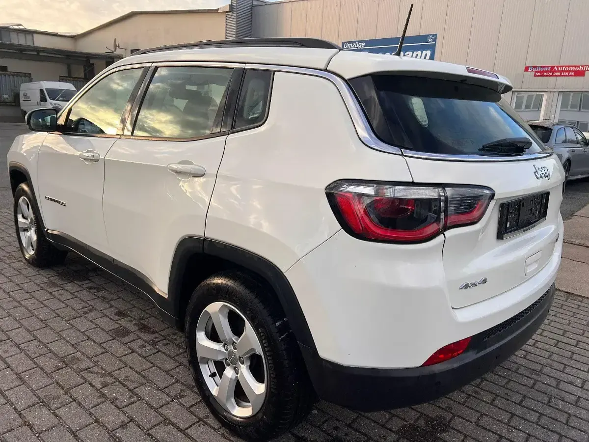 Käytetty Jeep Compass Longitude 140 HP (102 kW) 2017 Valkoinen Katumaasturi