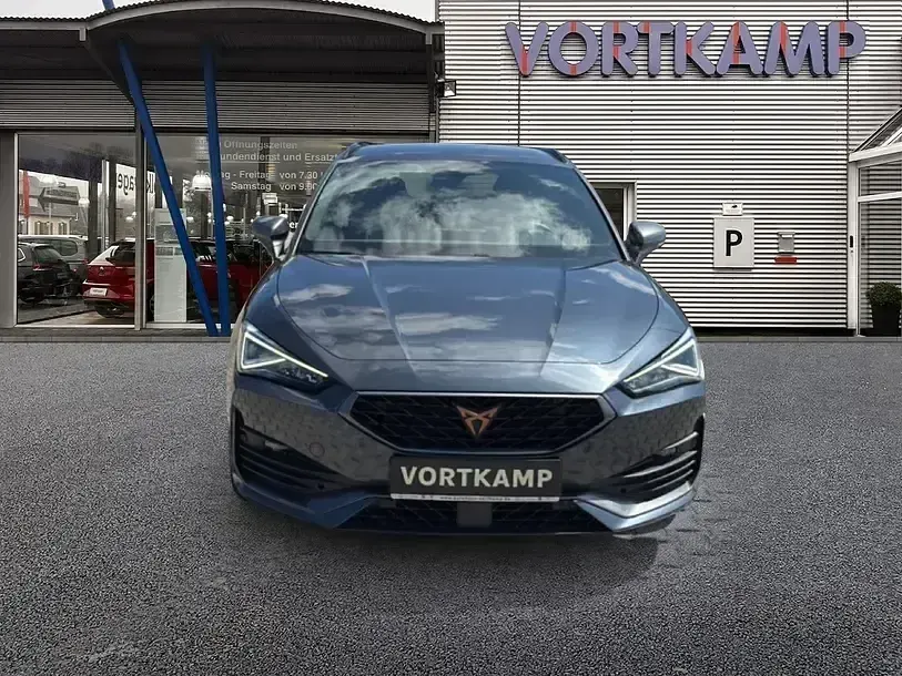 Gebraucht Cupra Leon VZ 245 PS (180 kW) 2023 Magnetic tech (grau) Kombi