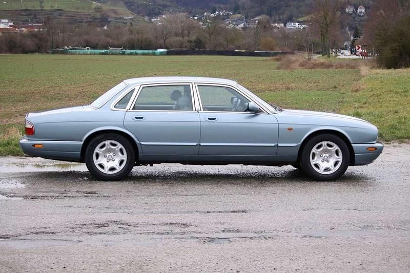 Gebraucht Jaguar XJ Sovereign 284 PS (208 kW) 2002 Blau Limousine