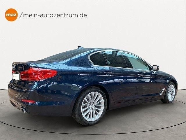 Gebraucht BMW 530 Luxury Line 252 PS (185 kW) 2018 Blau Limousine