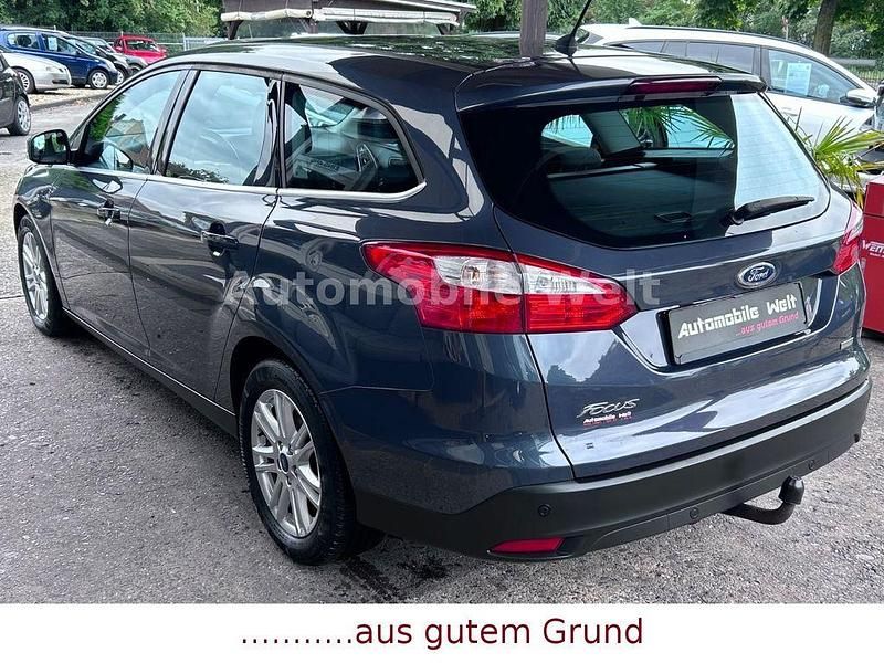 Gebraucht Ford Focus Titanium 101 PS (74 kW) 2014 Grau Limousine