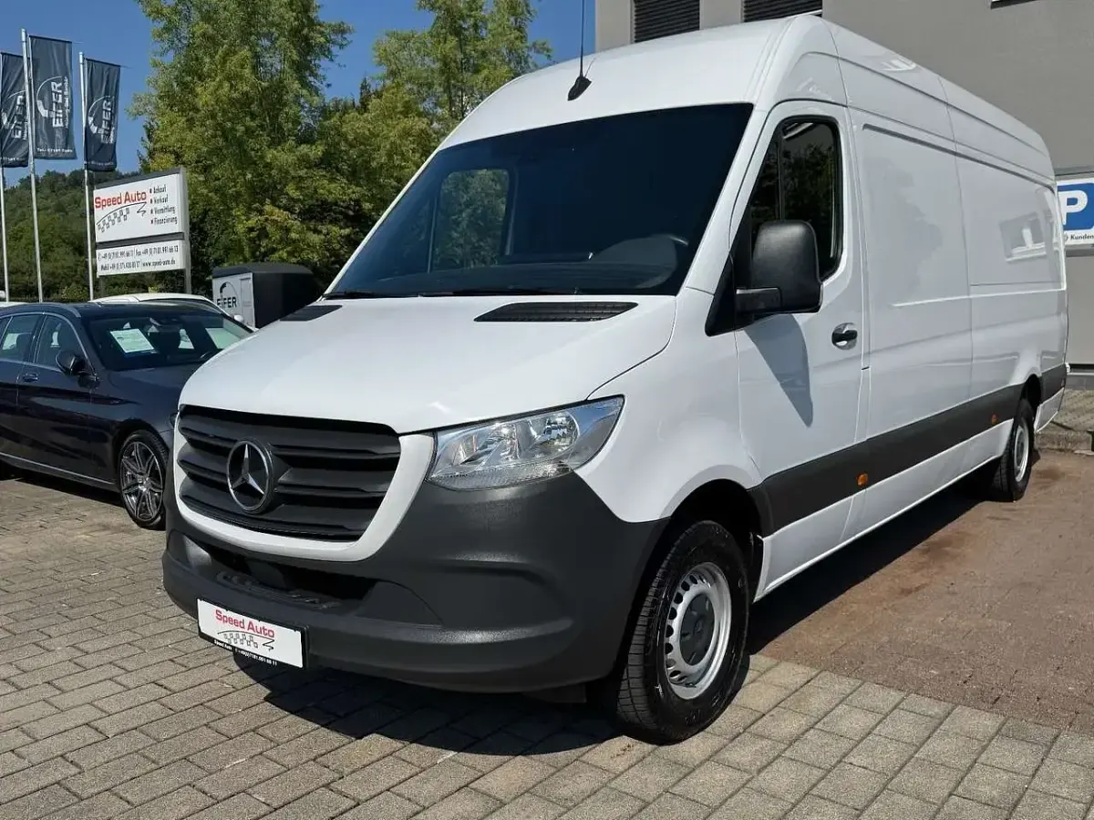 Gebraucht Mercedes Sprinter 150 PS (110 kW) 2023 Weiß Van
