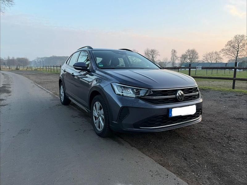 Gebraucht VW Taigo Style 110 PS (80 kW) 2022 Grau SUV