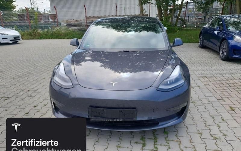 Midnight silver metallic Gebraucht 2021 Tesla Model 3 Performance Limousine | 30.900 € (Fairer Preis) - Bild 1/4