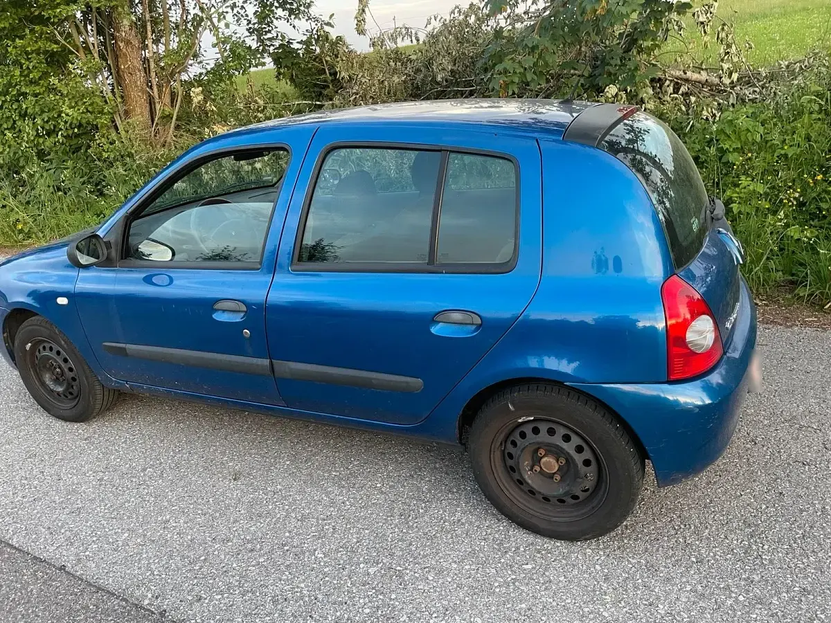 Gebraucht Renault Clio 60 PS (44 kW) 2007 Blau Kleinwagen