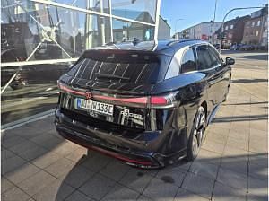 Gebraucht VW ID.7 Pro 210 kW (286 PS) 2026 Grenadillschwarz metallic Kombi