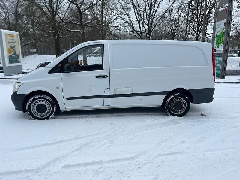 Gebraucht Mercedes Vito 107 PS (78 kW) 2011 Weiß Van