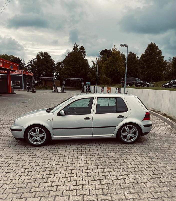 Gebraucht VW Golf III 75 PS (55 kW) 1999 Silber Limousine