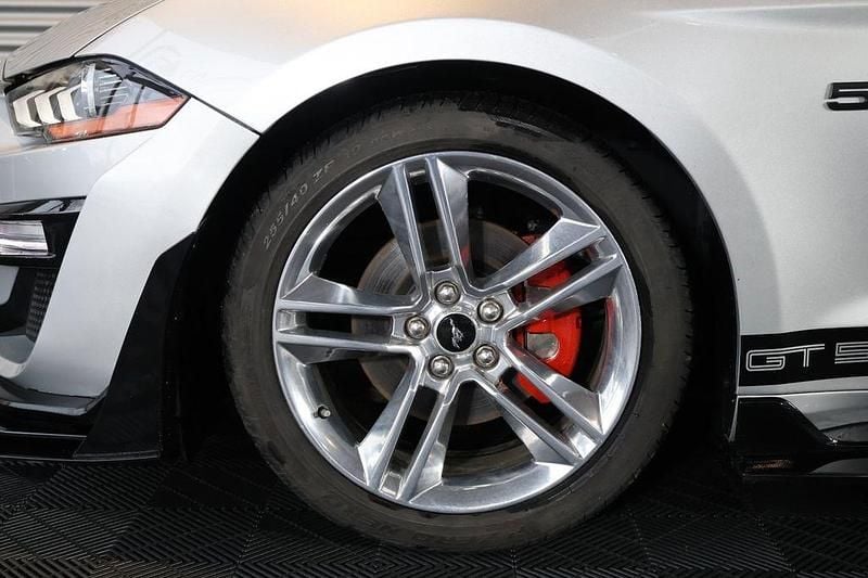 Gebraucht Ford Mustang GT 450 PS (330 kW) 2018 Silber Coupé