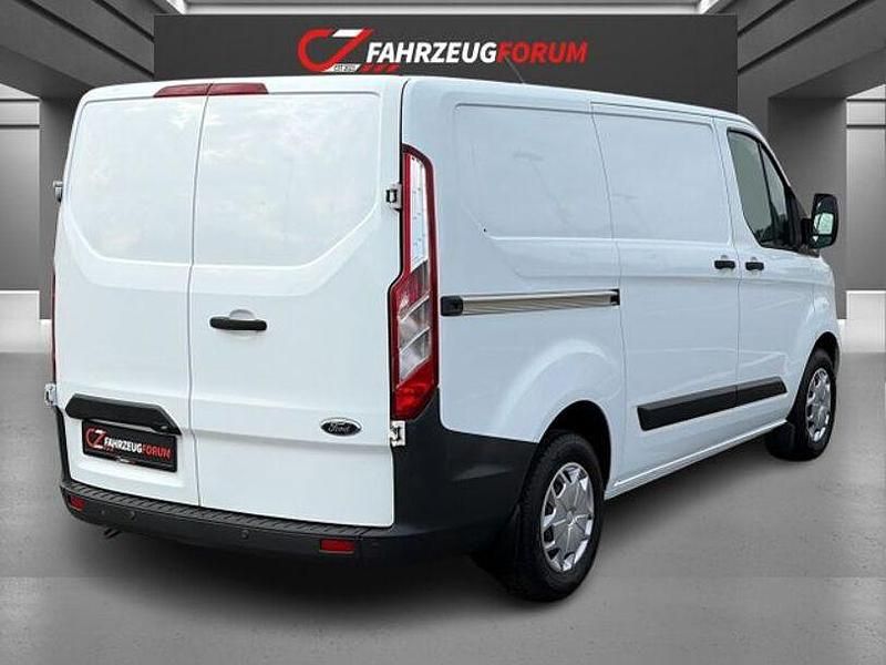 Gebraucht Ford Transit Custom 125 PS (91 kW) 2016 Weiß Van / Kleinbus
