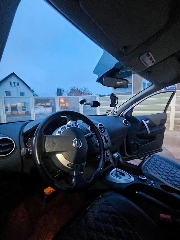 Gebraucht Nissan Qashqai 150 PS (110 kW) 2012 Braun SUV