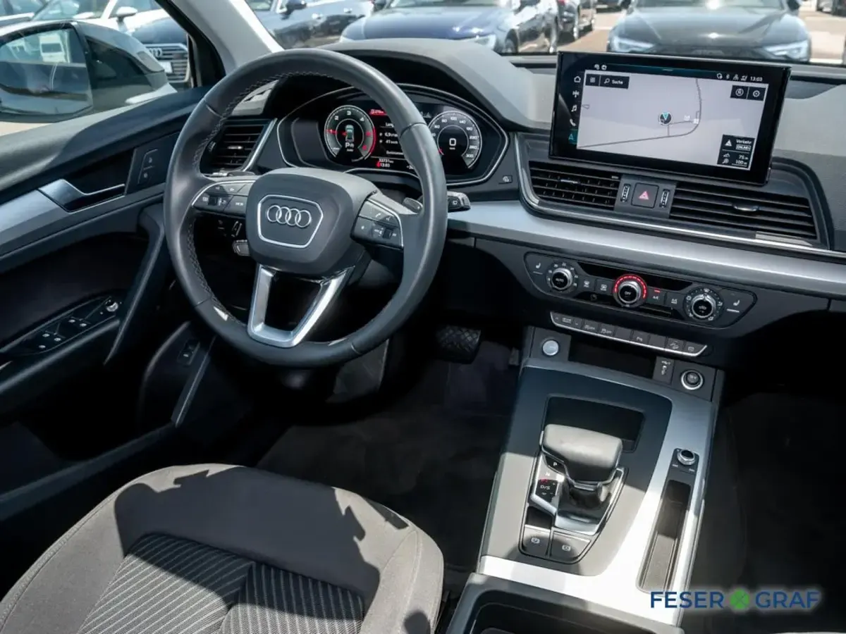 Gebraucht Audi Q5 Business 204 PS (150 kW) 2023 Brillantschwarz SUV