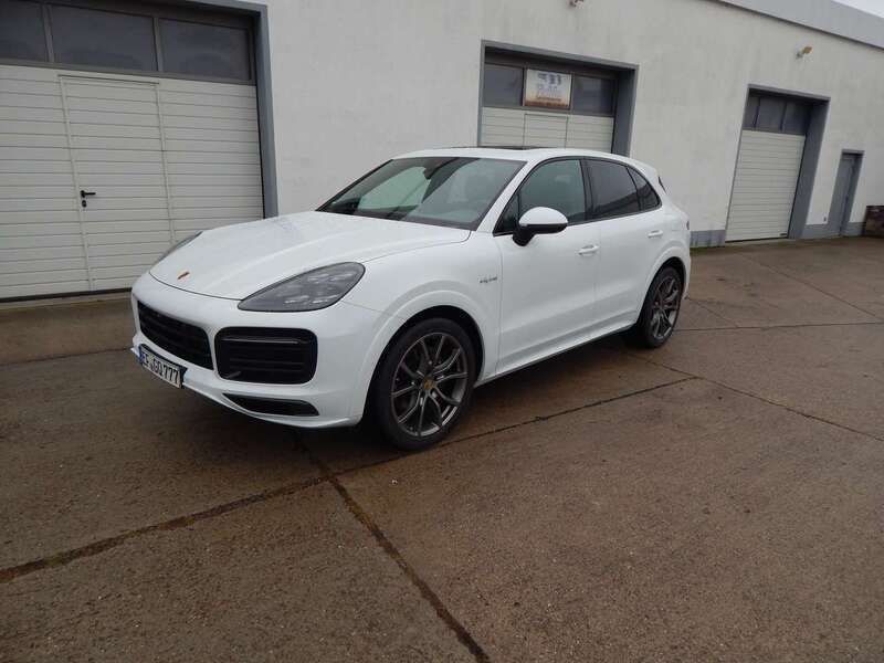 Weiß Gebraucht 2019 Porsche Cayenne SUV | 59.990 € - Bild 1/4