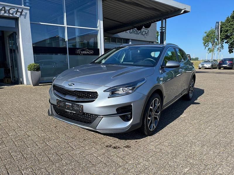 Silber Gebraucht 2021 Kia XCeed Vision SUV | 22.699 € (Fairer Preis) - Bild 1/4