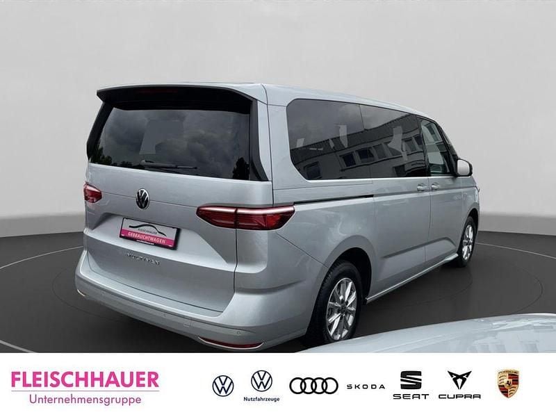 Gebraucht VW Multivan Life 150 PS (110 kW) 2024 Silber Van