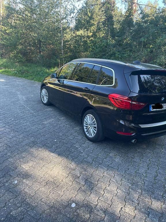 Gebraucht BMW 216 Luxury Line 116 PS (85 kW) 2015 Braun Van / Kleinbus