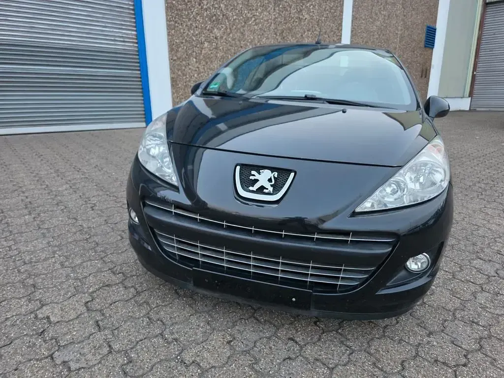 Gebraucht Peugeot 207 CC Filou 120 PS (88 kW) 2011 Schwarz Cabrio