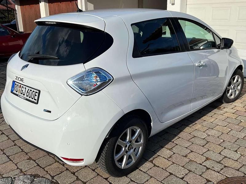 Gebraucht Renault Zoe Intens 67 kW (92 PS) 2018 Weiß Kleinwagen