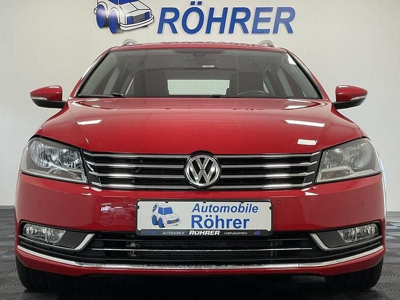 Gebraucht VW Passat Highline 140 PS (102 kW) 2011 Rot tornadorot Kombi