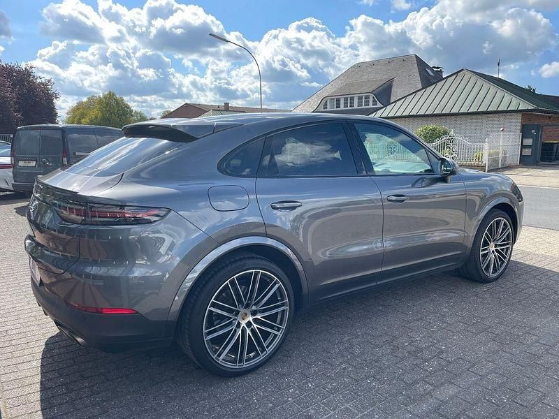 Gebraucht Porsche Cayenne 441 PS (324 kW) 2020 Grau SUV