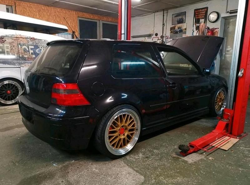 Gebraucht VW Golf IV GTI 260 PS (191 kW) 2002 Schwarz Kleinwagen