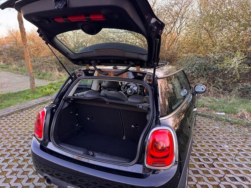 Gebraucht Mini Cooper 136 PS (100 kW) 2014 Schwarz Kleinwagen