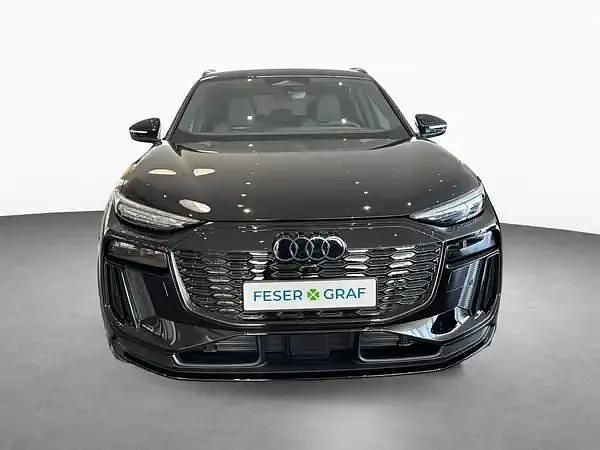 Neu Audi e-tron Ambiente 185 kW (252 PS) 2026 Mythosschwarz metallic SUV