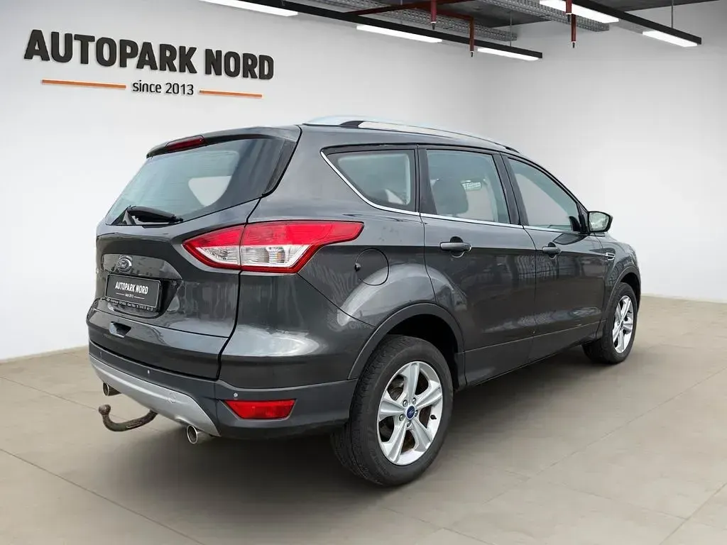 Używany Ford Kuga SYNC Edition 150 KM (110 kW) 2016 Szary SUV