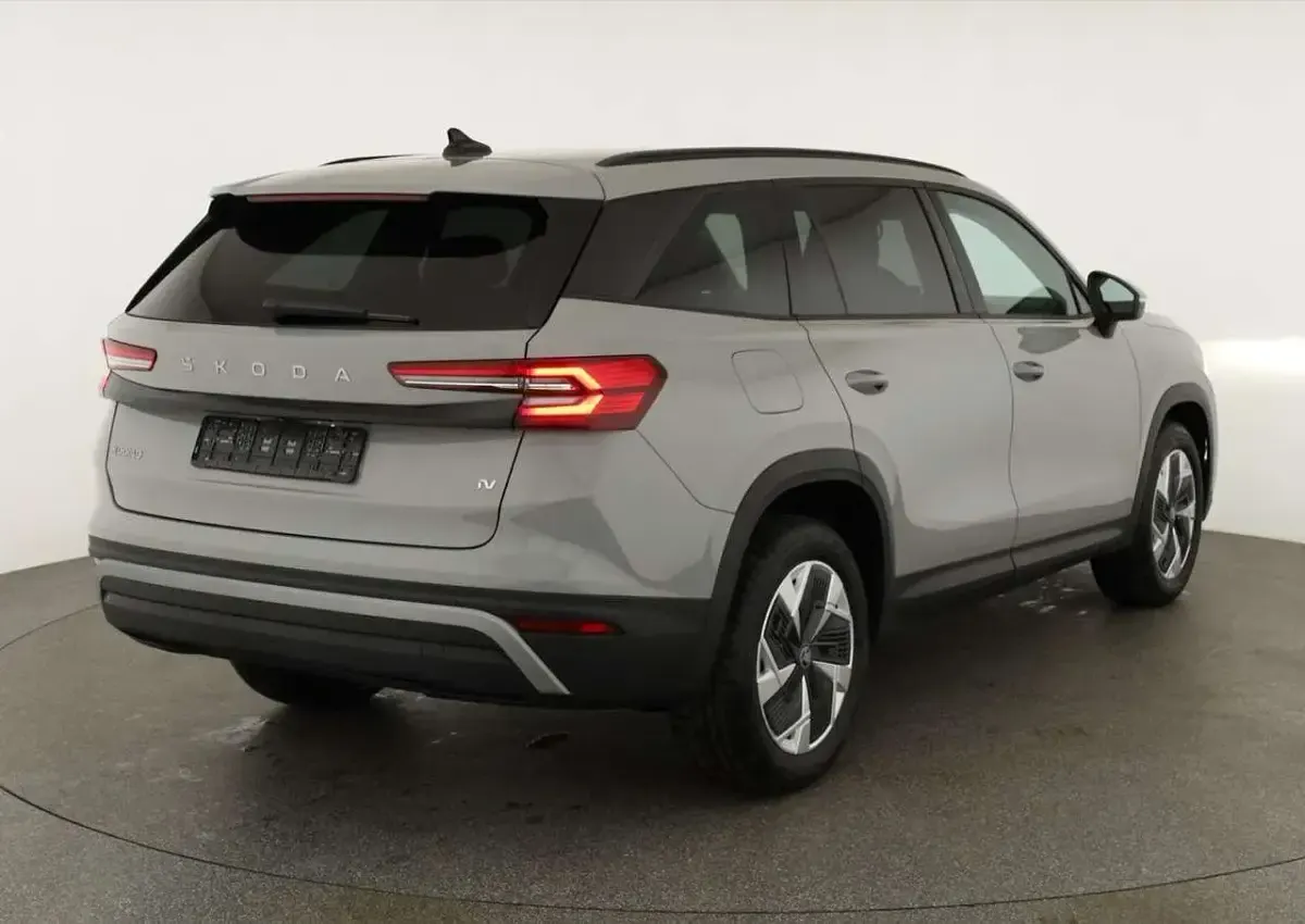 Neu Skoda Kodiaq Selection 204 PS (150 kW) 2026 Graphite grau metallic SUV