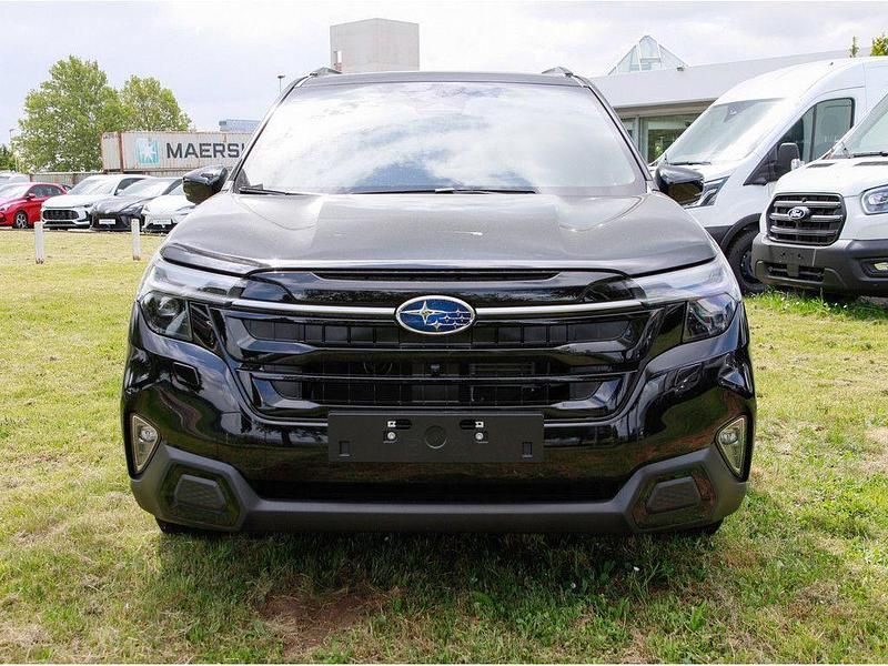 Neu Subaru Forester Platinum 152 PS (111 kW) 2025 Schwarz SUV