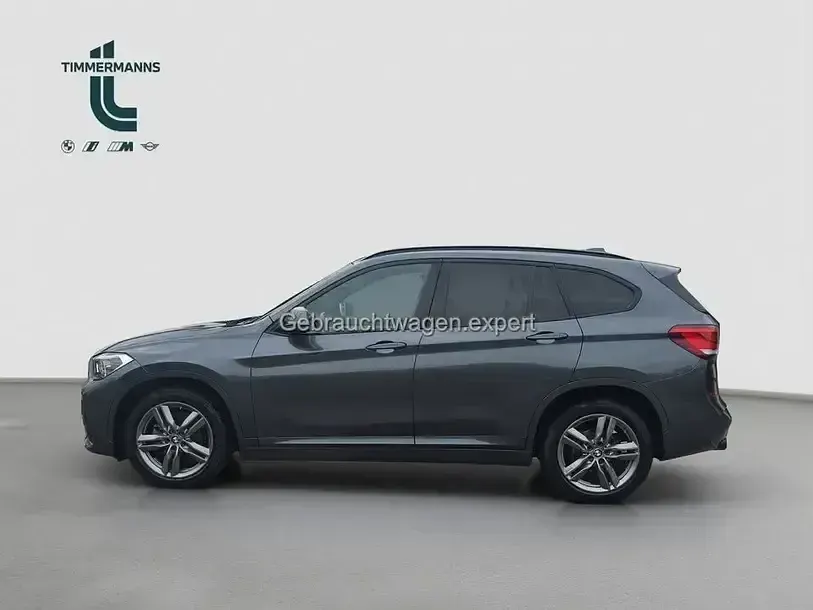 Gebraucht BMW X1 Sport Line 150 PS (110 kW) 2022 Mineralgrau (metallic) SUV
