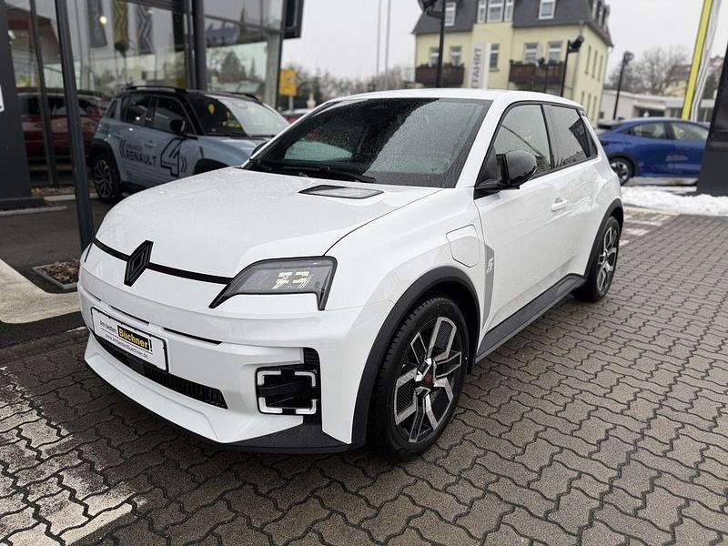 Neu Renault 5 E-Tech Urban 89 kW (122 PS) 2026 Weiß Limousine