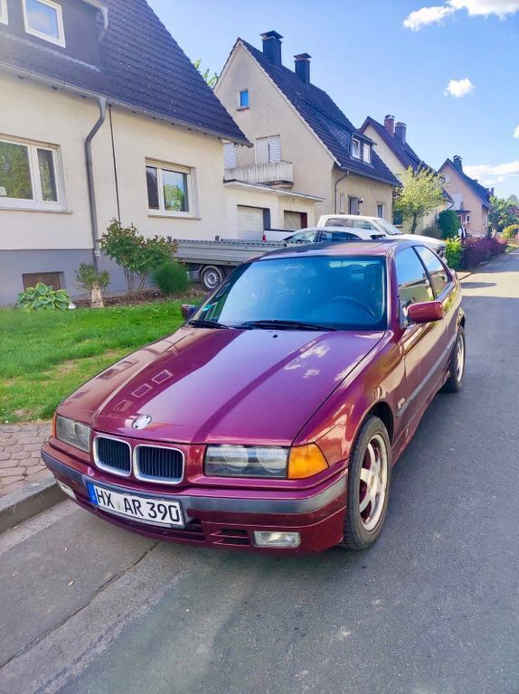 Rot Gebraucht 1996 BMW 316 Coupé | 2.600 € (Fairer Preis) - Bild 1/4