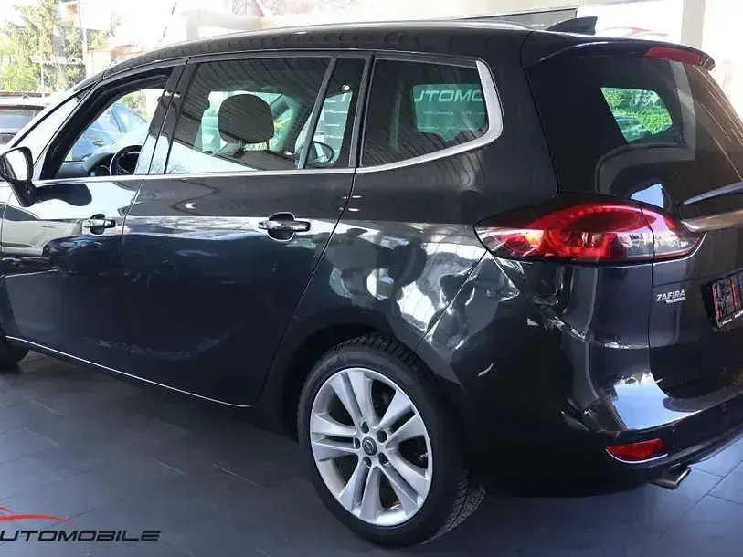 Gebraucht Opel Zafira Innovation 170 PS (125 kW) 2016 Karbonschw graphitschw midnigh Van / Kleinbus