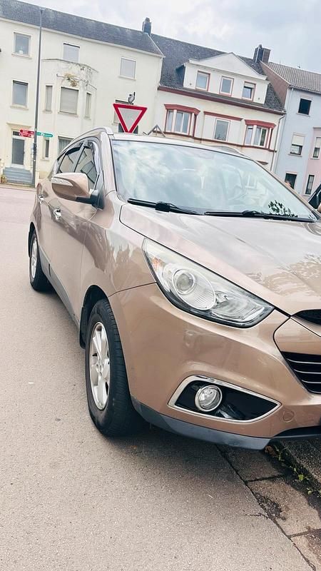 Gebraucht 2013 Hyundai ix35 SUV | 8.150 € - Bild 1/4