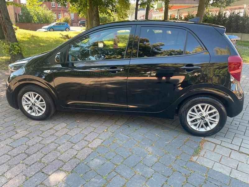 Schwarz Gebraucht 2021 Kia Picanto DREAM-TEAM Edition Kleinwagen | 9.300 € (Guter Preis) - Bild 1/4