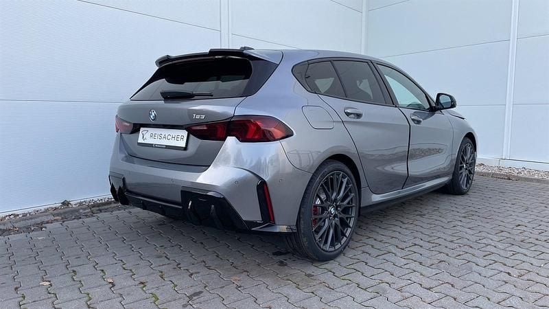 Neu BMW 123 Efficient Dynamics 218 PS (160 kW) 2026 Skyscraper grau metallic Kleinwagen