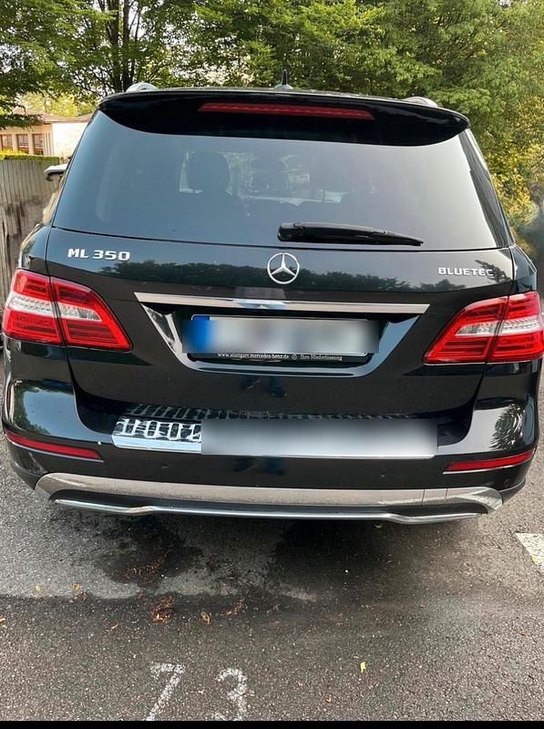 Gebraucht Mercedes ML350 258 PS (189 kW) 2014 Schwarz SUV
